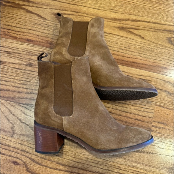 SUNDANCE Catalog Suede Ankle Boots Size 39 (Size 8)  Gorgeous Like New - Picture 2 of 14